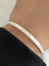 Load image into Gallery viewer, Handmade Wildflower Sterling Silver Bangle Bracelet