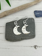 Load image into Gallery viewer, Hammered Crescent Moon Earrings