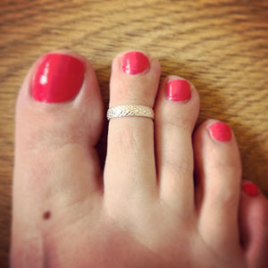 Snakeskin Toe Ring