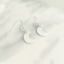 Load image into Gallery viewer, Crescent Moon Earrings