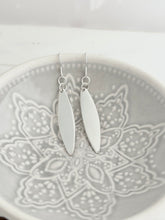 Load image into Gallery viewer, Dangle Earrings