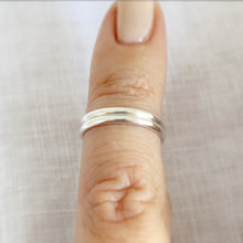 Load image into Gallery viewer, Double Band Sterling Silver Toe Ring