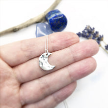 Load image into Gallery viewer, Crescent Moon Necklace