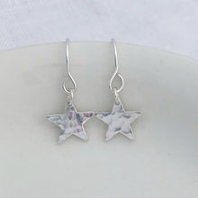 Load image into Gallery viewer, Hammered Star Earrings