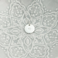 Load image into Gallery viewer, Paw Print Necklace