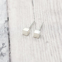 Load image into Gallery viewer, Minimalist Cube Stud Earrings